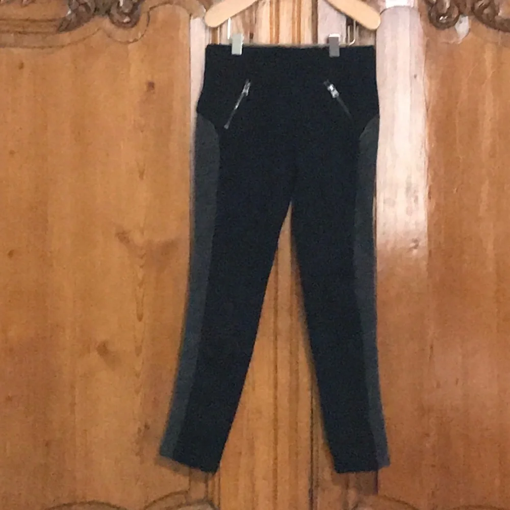 Abercrombie Kids Pull On Leggings with Side Stripe